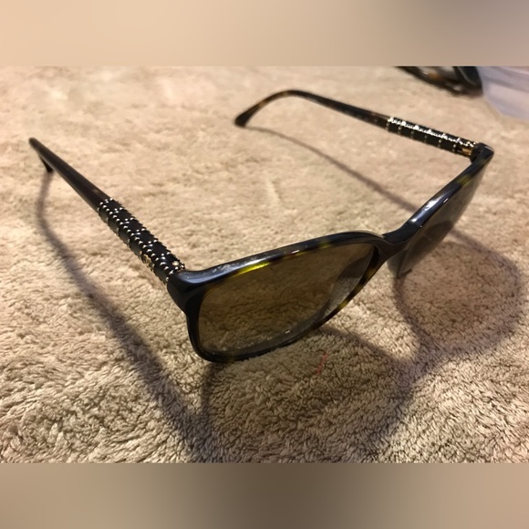 Chanel 5207 Sunglasses - Picture 1 of 6